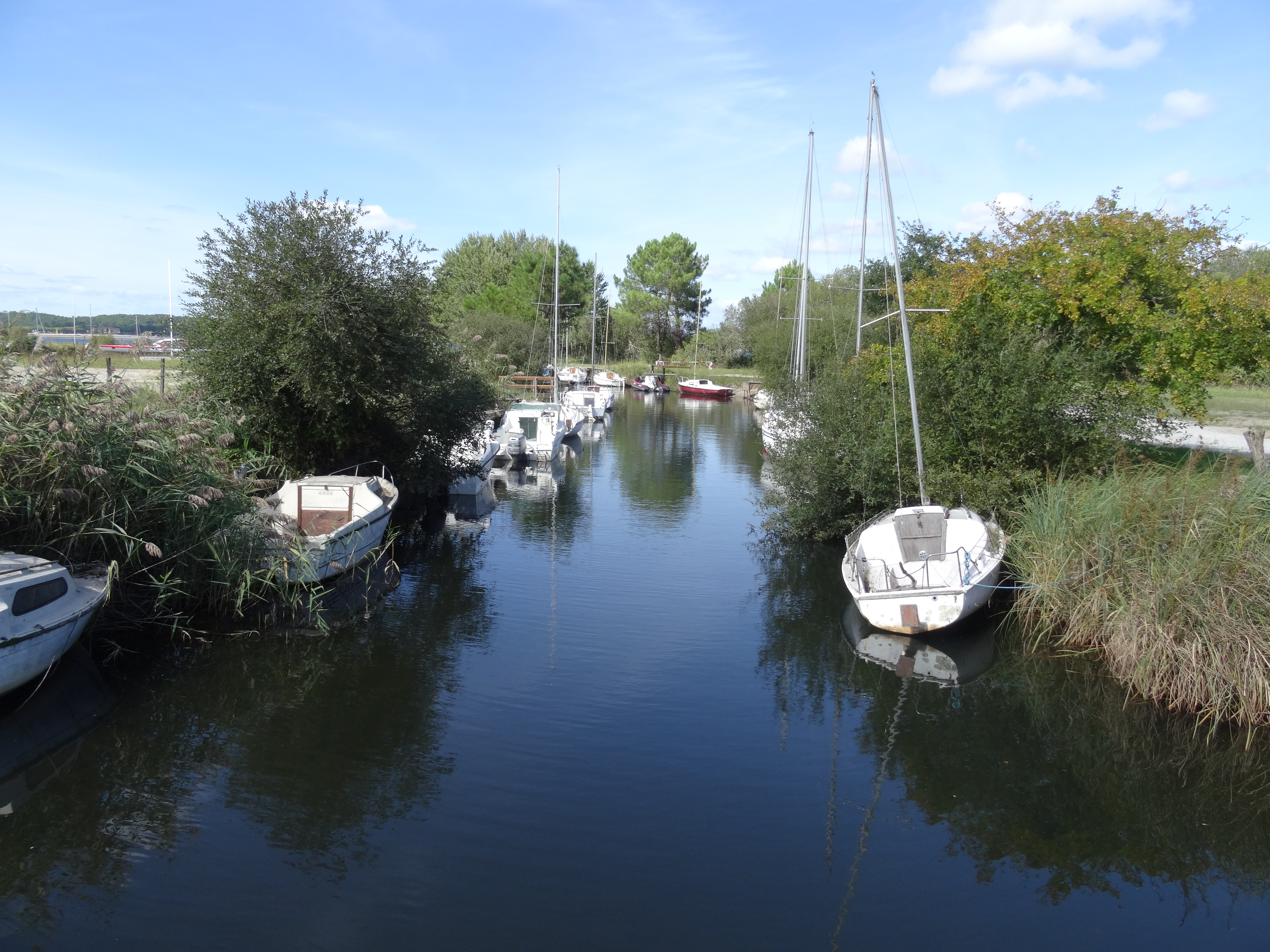 Le SIAEBVELG n'est plus gestionnaire des mouillages sur le Canal des étangs à Carcans 